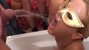  Piss Bukkake bath tub