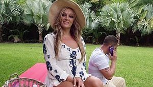  Perfect picnic seduction