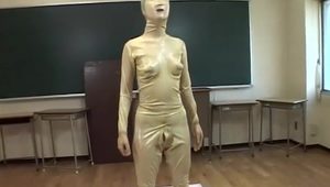  Kinky Japanese babe invites her lover to spray his load on her face